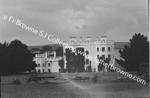 GLIN CASTLE